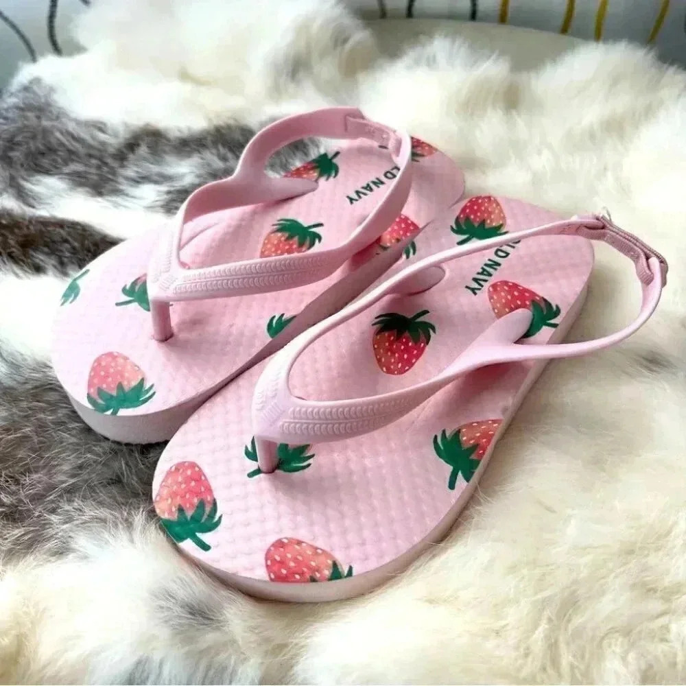 Old Navy flip flop sandals strawberry